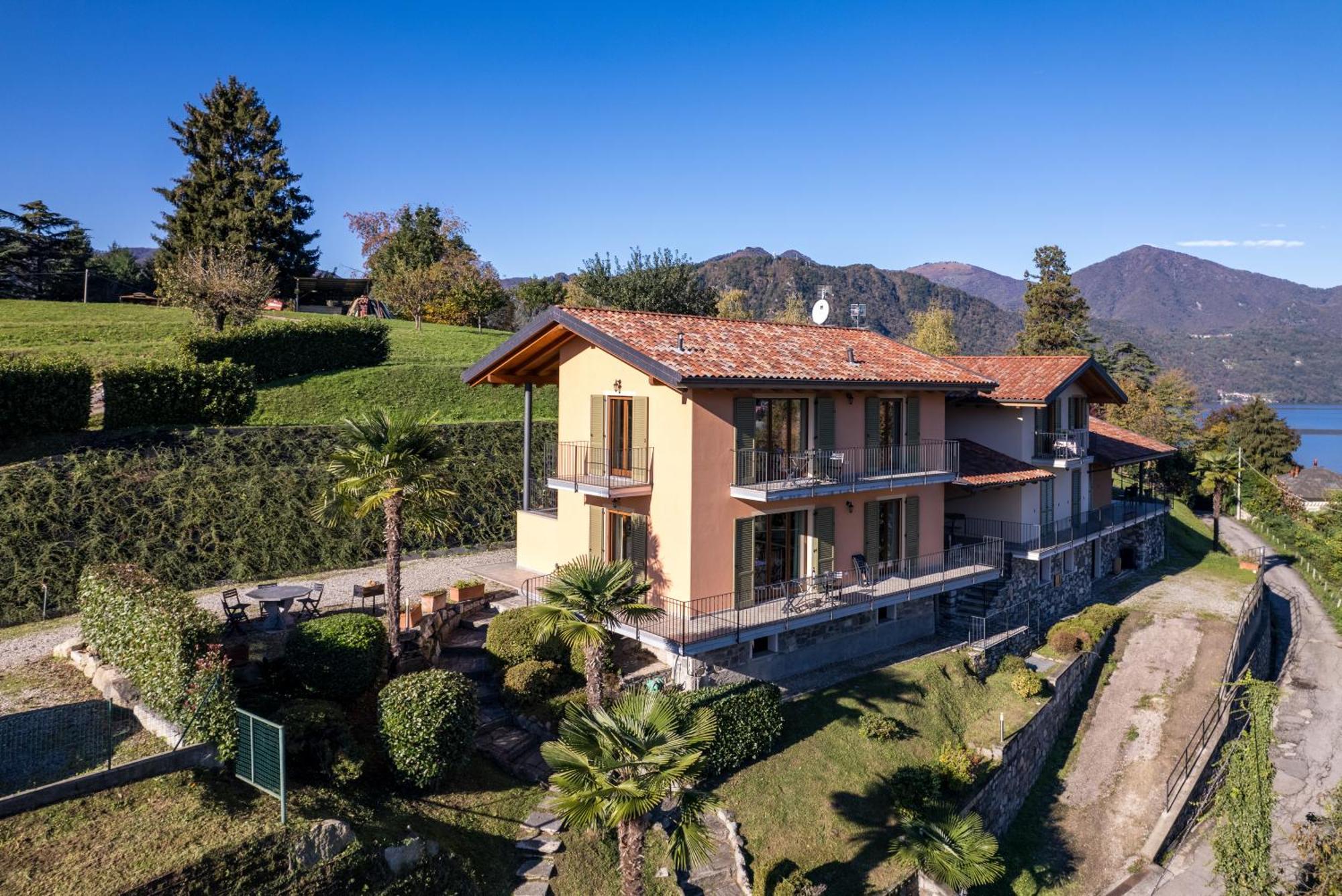 Casa Elsa - Lago D'Orta Орта-Сан-Джулио Экстерьер фото